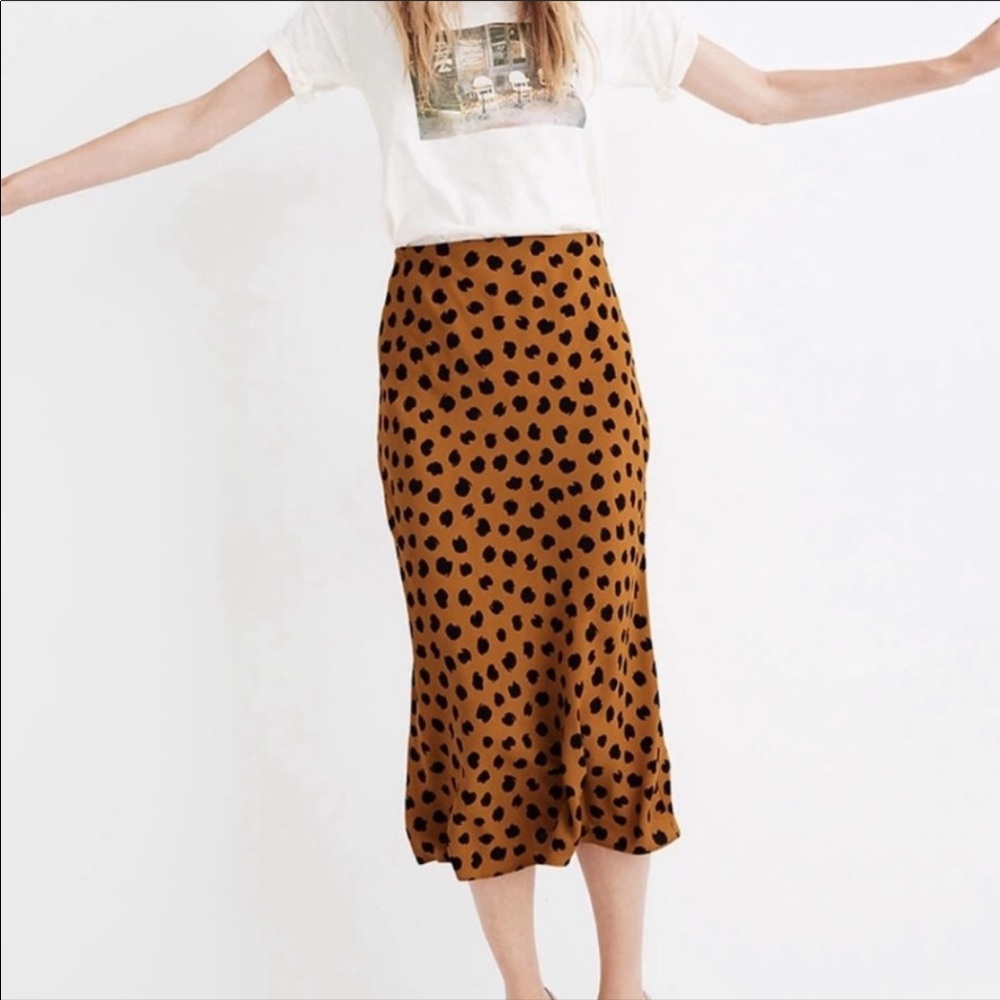 Madewell midi skirt in painted dots NWT